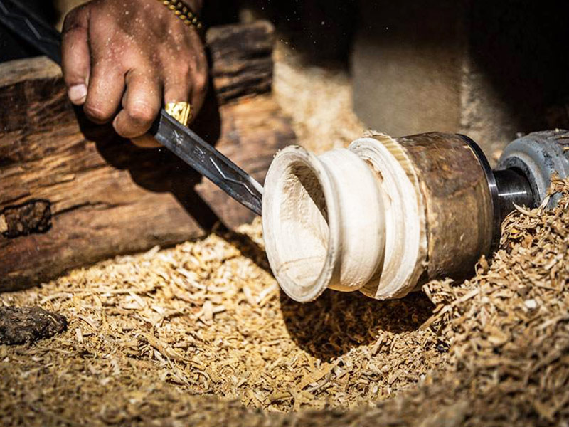 The wooden bowl was lighter and more durable compared to mud bowls