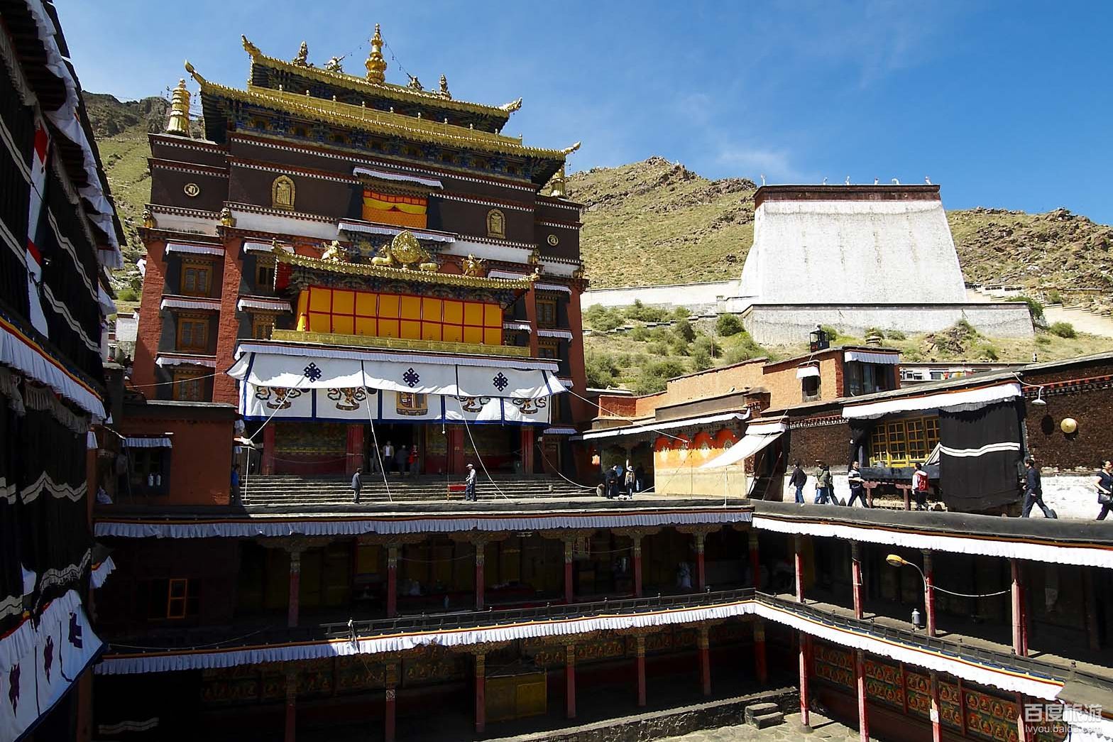 Half Day Tour to visit Tashilunpo Monastery