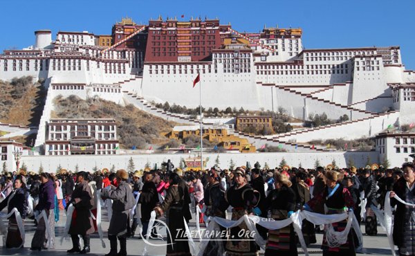 Tibetan new year Lhasa tour