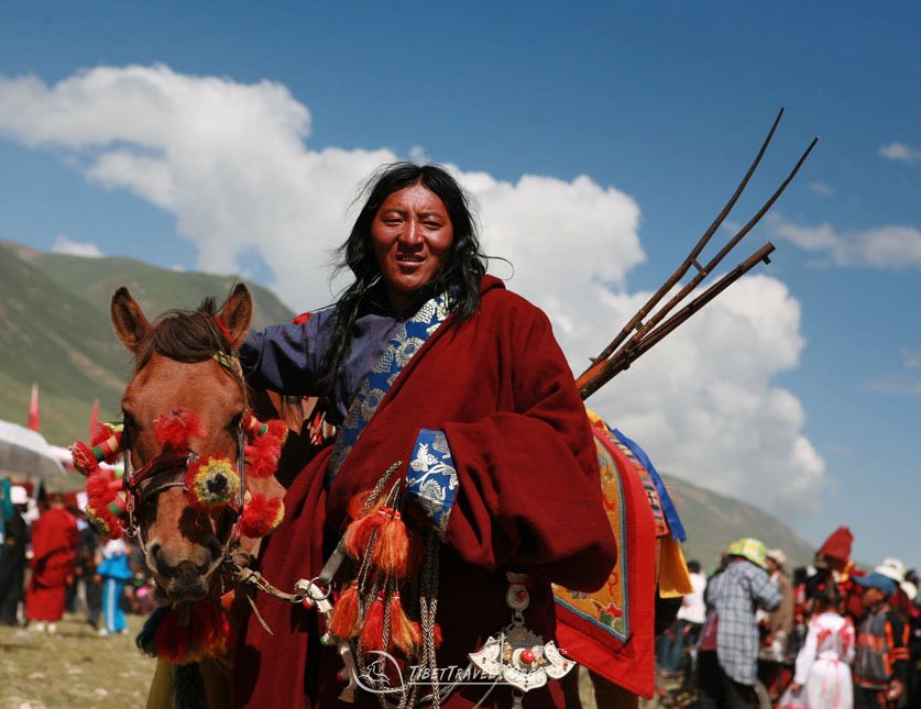 tibet-horse-race