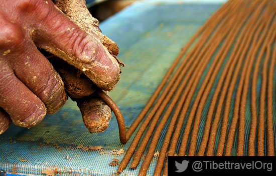 Making Tibetan Incense