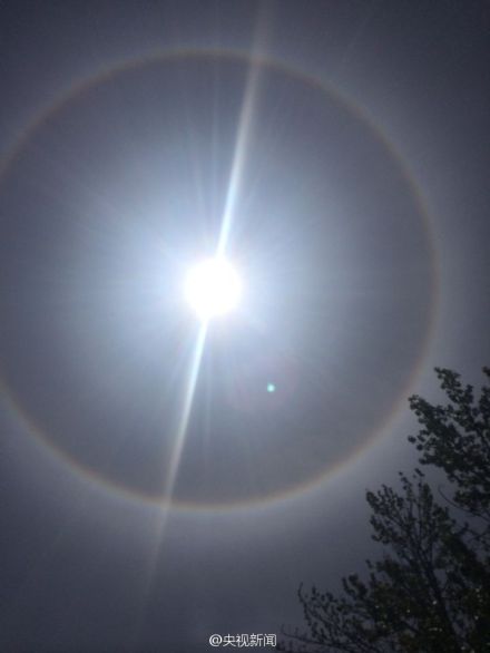 Solar halo shines in sky of Lhasa