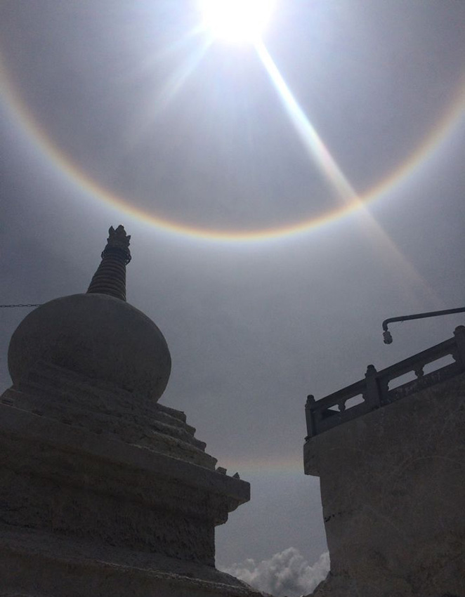 Solar halo shines in sky of Lhasa