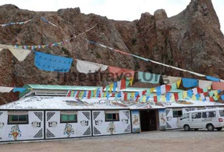 Facade of Namtso Tent Guesthouse