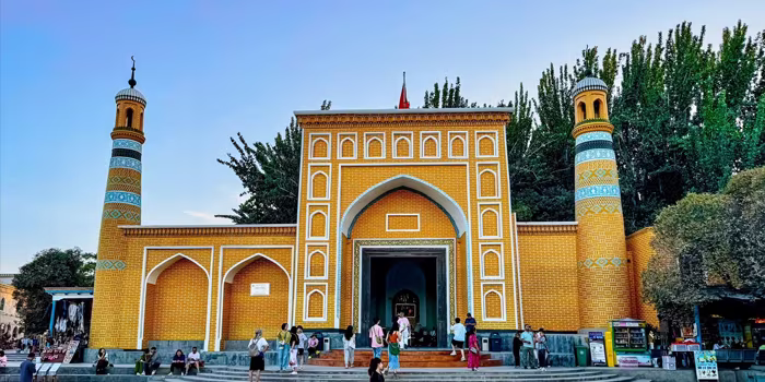 18 Days Classic Kashgar to Lhasa Overland Tour 