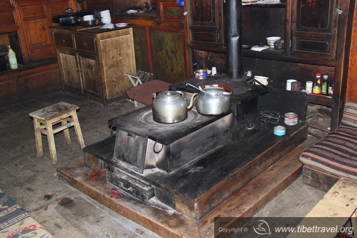 tibetan house kitchen