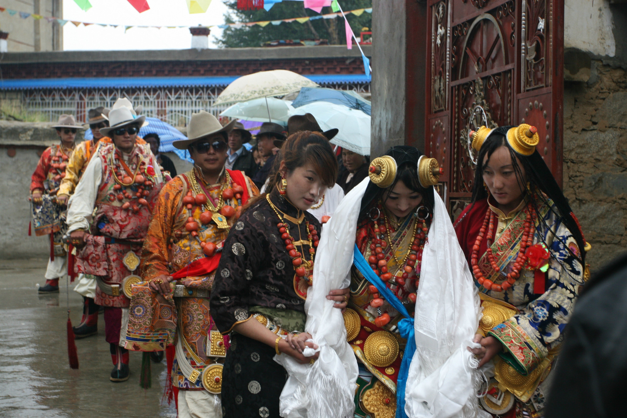 Tibetan Marriage Custom - Tibet Universal Travel