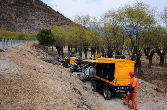 Location Survey of Sichuan-Tibet Railway to be Finished
