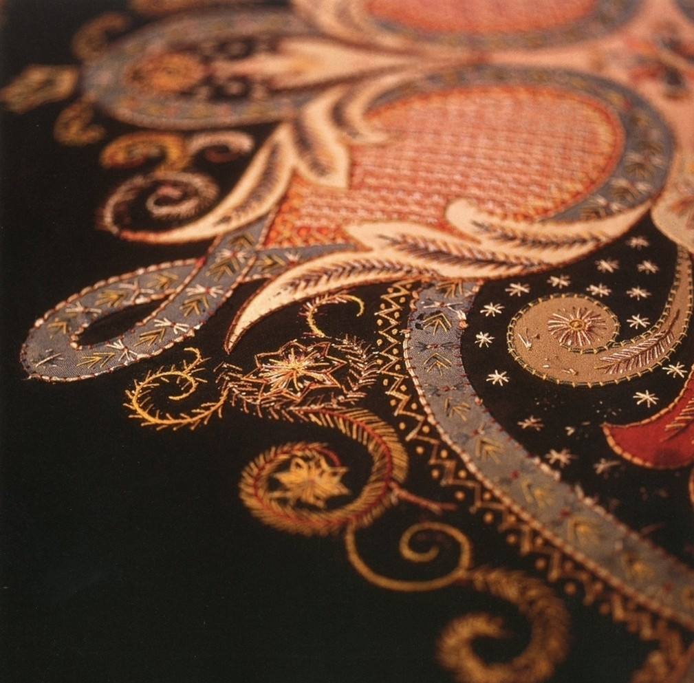 Tibetan Embroidery Becomes New Way to Wealth for Herdsmen