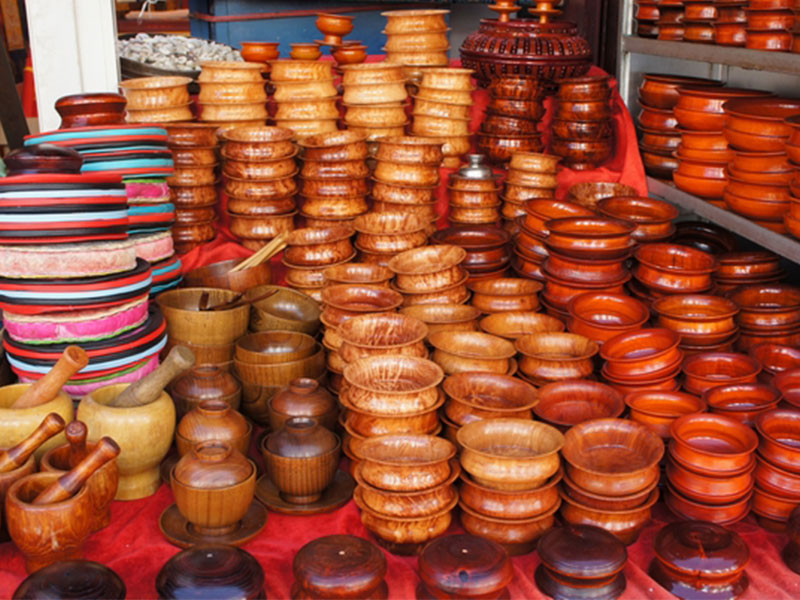 Different Kinds of Wooden Bowls