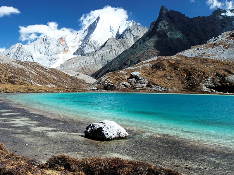  Yading Nature Reserve 