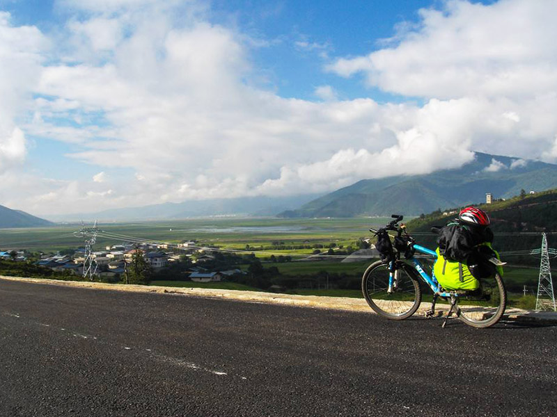 Cycling from Yunnan to Tibet