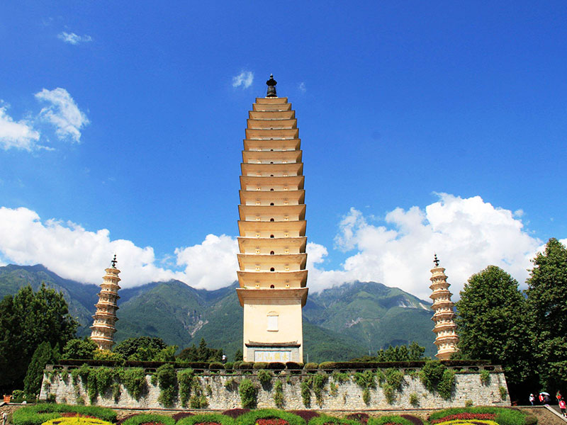 Three Pagodas Temple