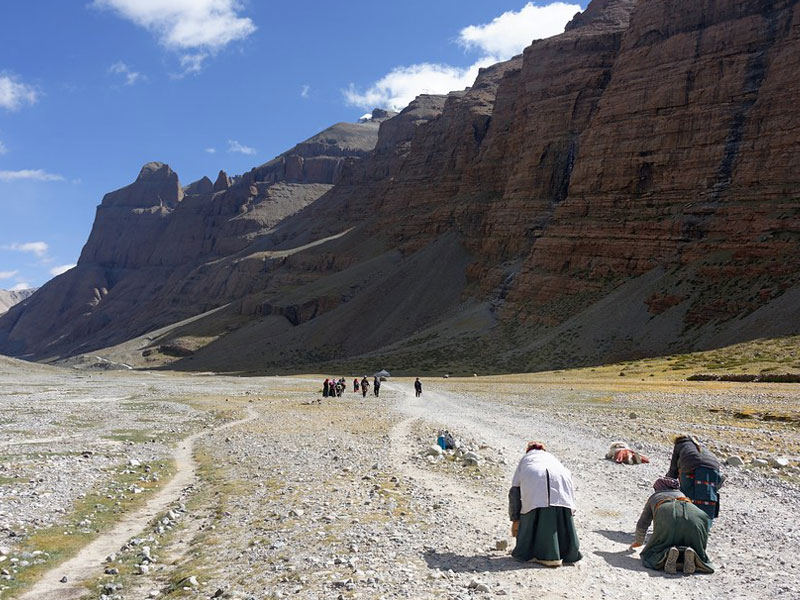 카일라시 산 주변의 티베트 부복