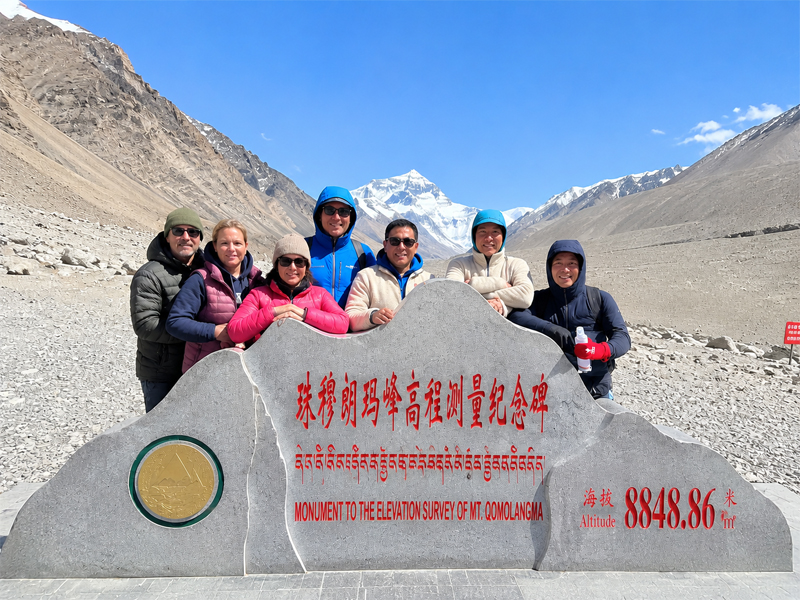 Using portable oxygen canister during Everest Base Camp visit Portable oxygen can for Everest Base Camp tour