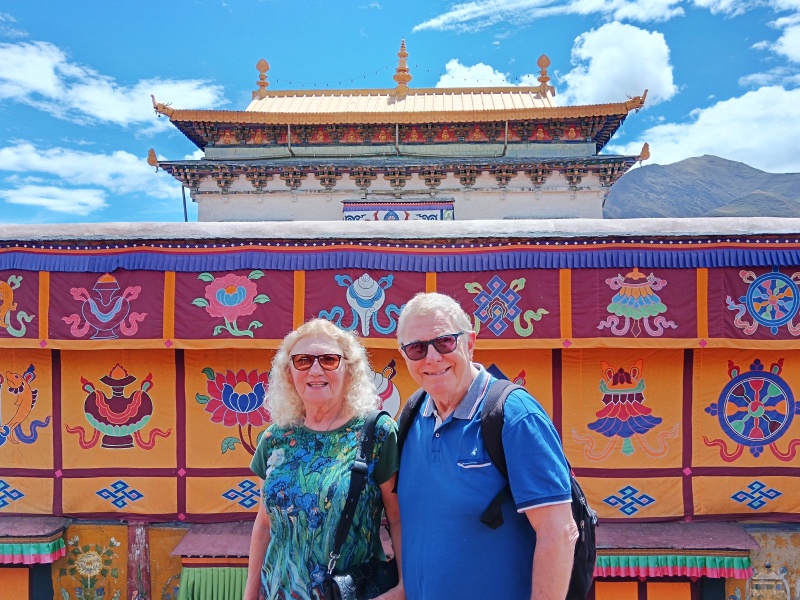 Visiting Jokhang Temple at a Relaxed Pace Relaxed Visit to Jokhang Temple in Lhasa
