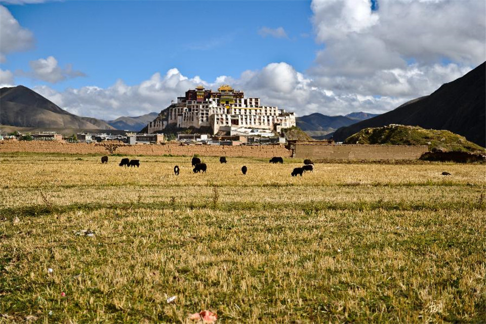 Tsanden Monastery