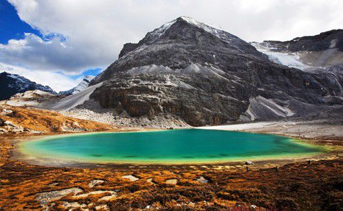 a lake salt lake under a mountain